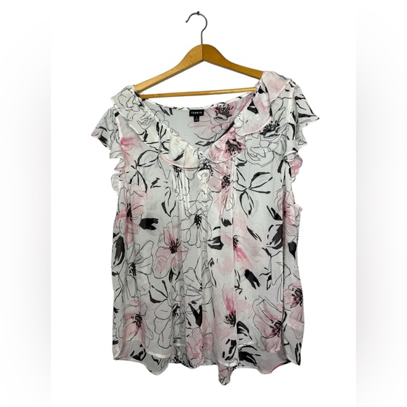 Torrid Women’s Plus Size Floral Blouses Bundle Lot Size 3XL - Picture 2 of 7